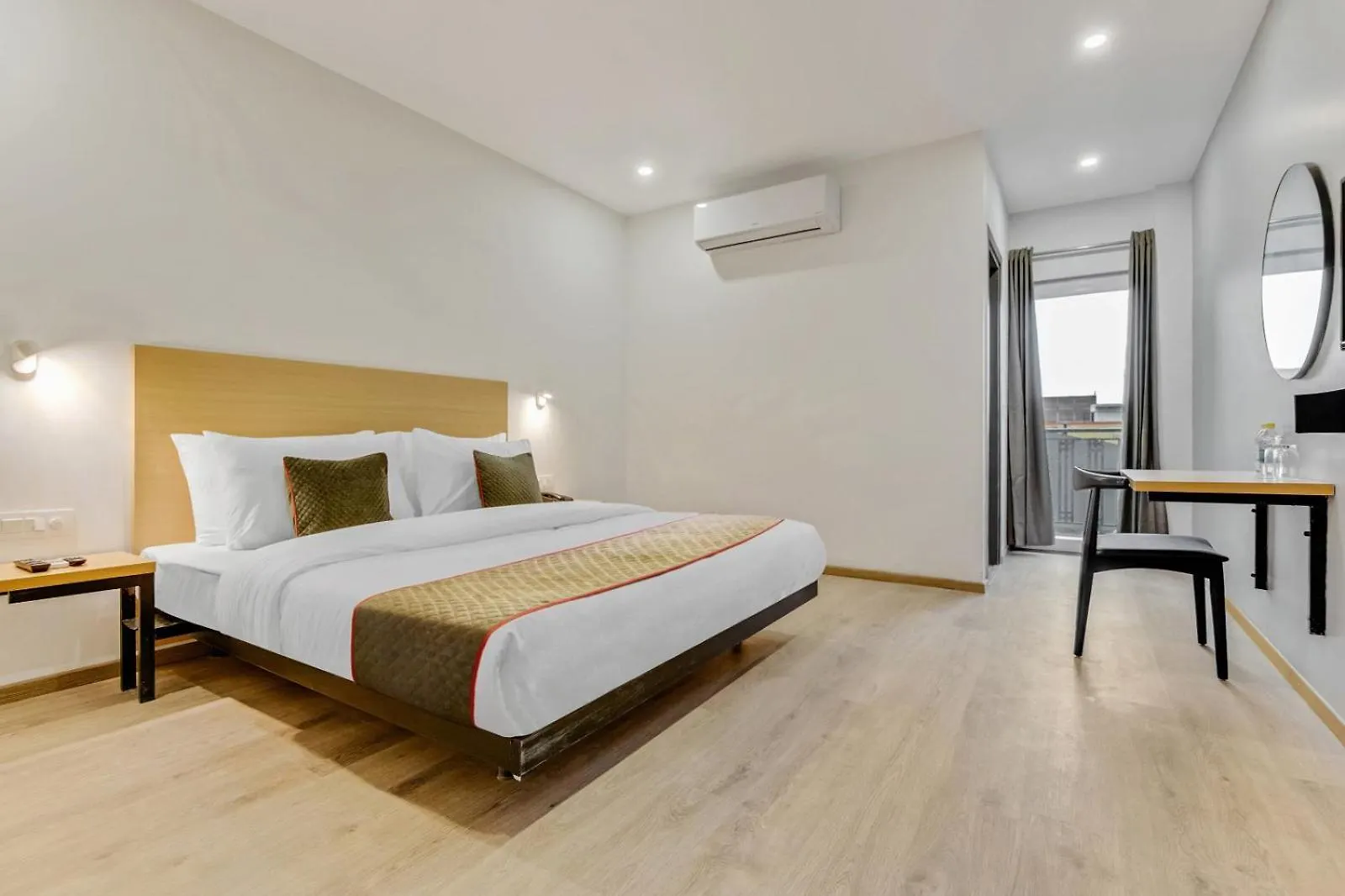 ***  Hotel Grand Cozy Cave New Delhi India